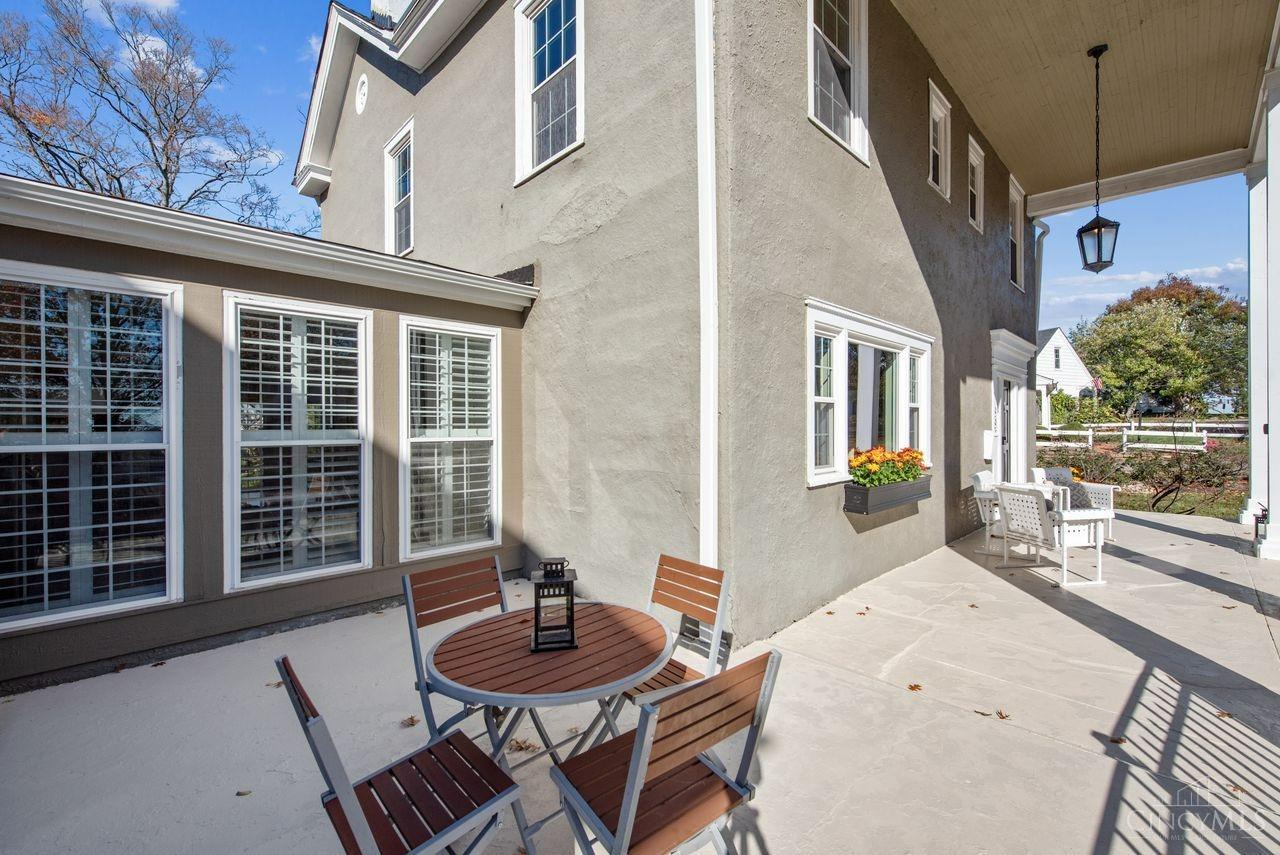 995 Richwood Circle