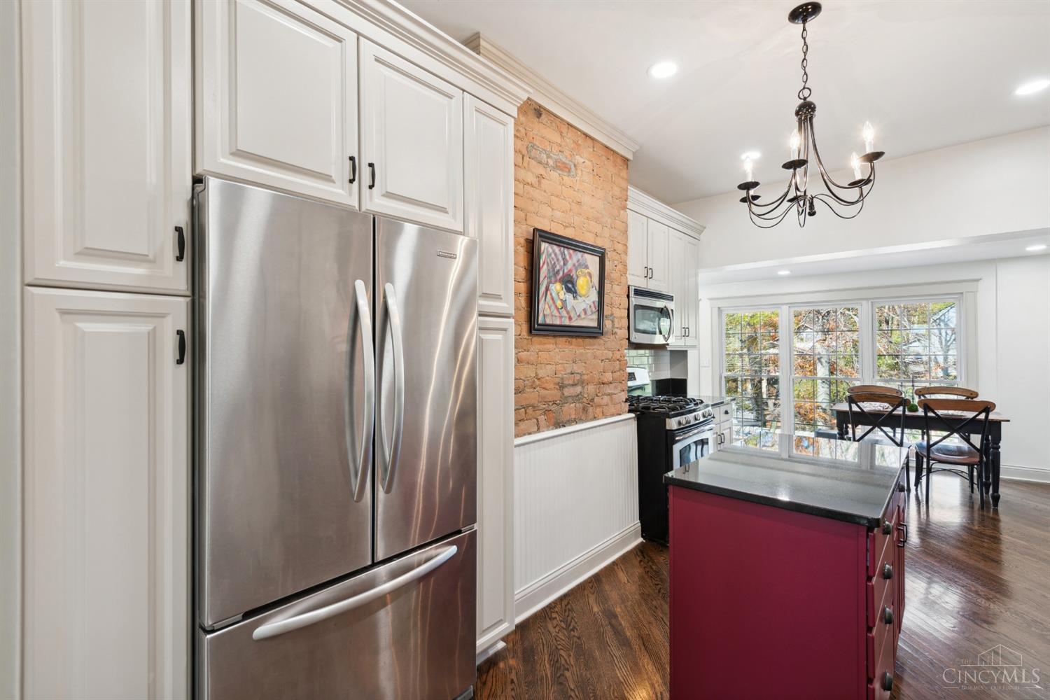 995 Richwood Circle