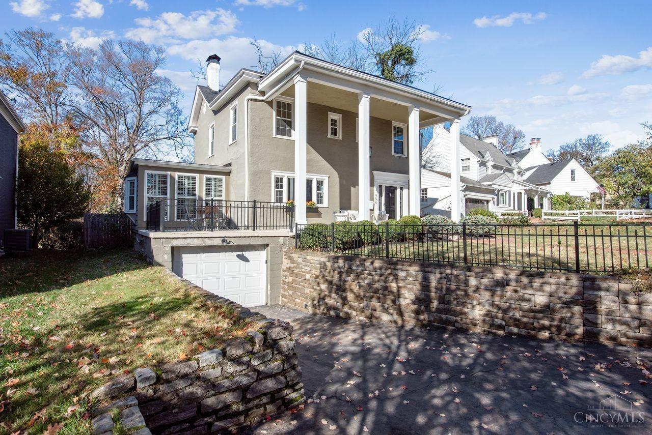 995 Richwood Circle