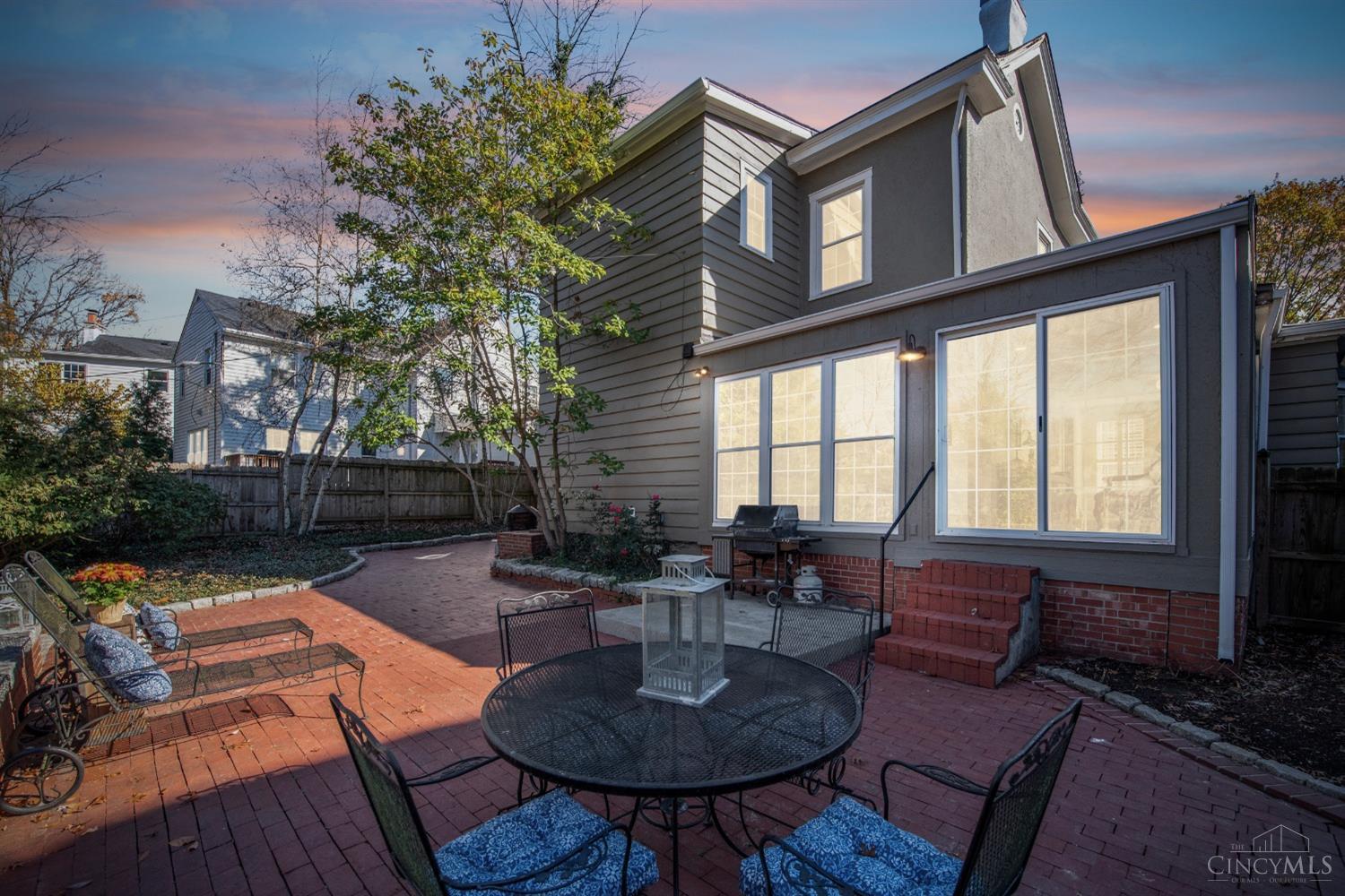 995 Richwood Circle