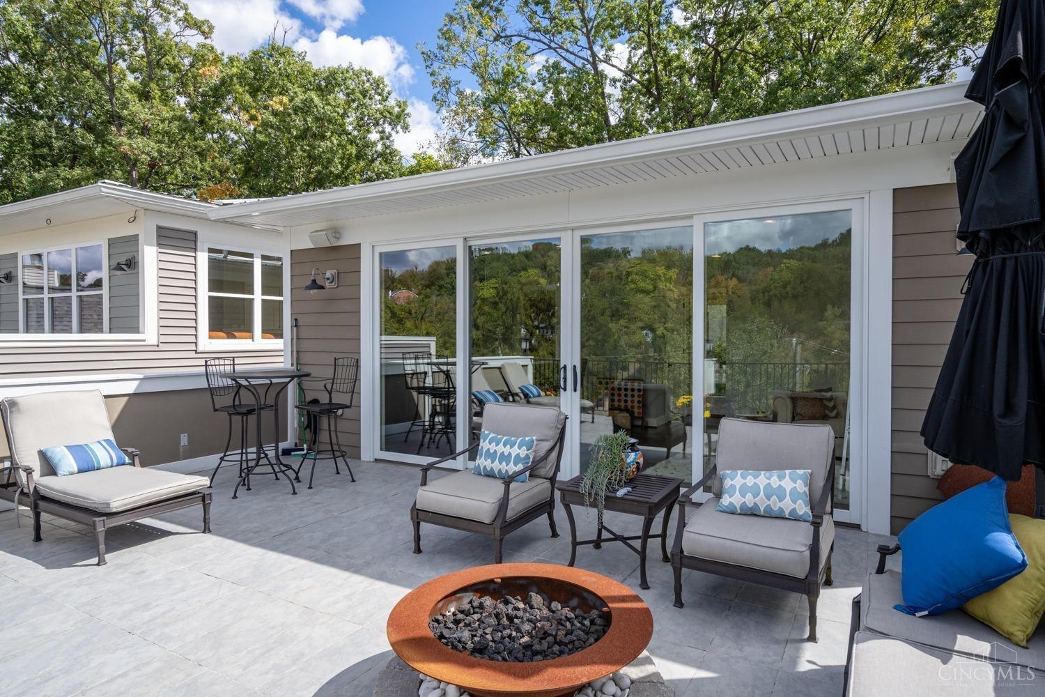 556 Empress Avenue