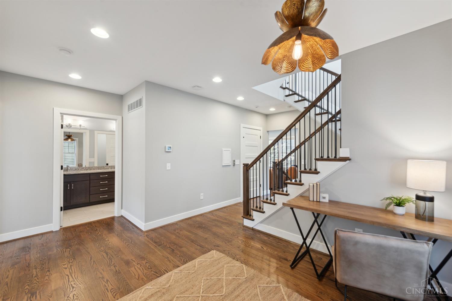556 Empress Avenue