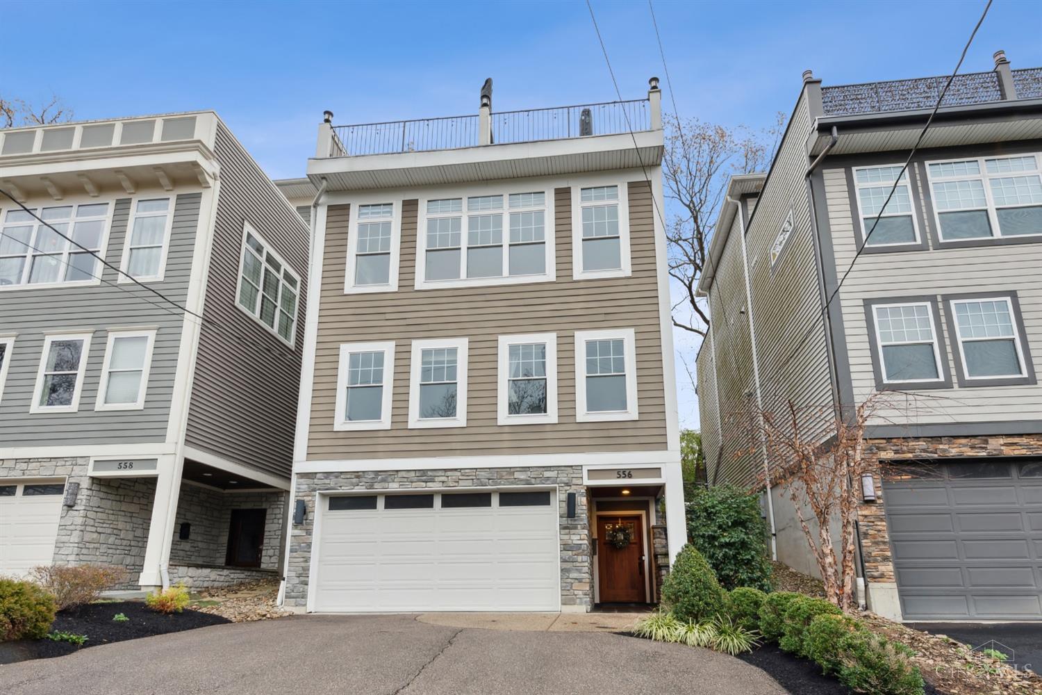 556 Empress Avenue