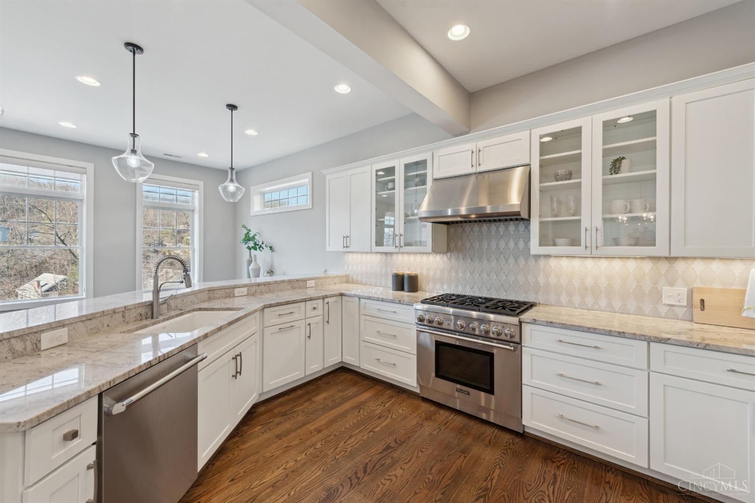 556 Empress Avenue