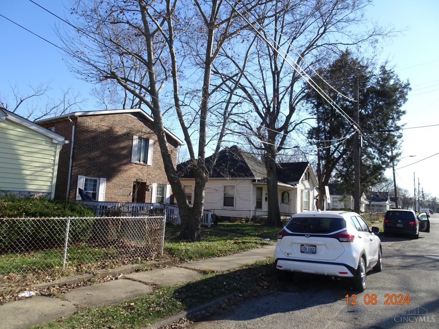 1211 Grove Street