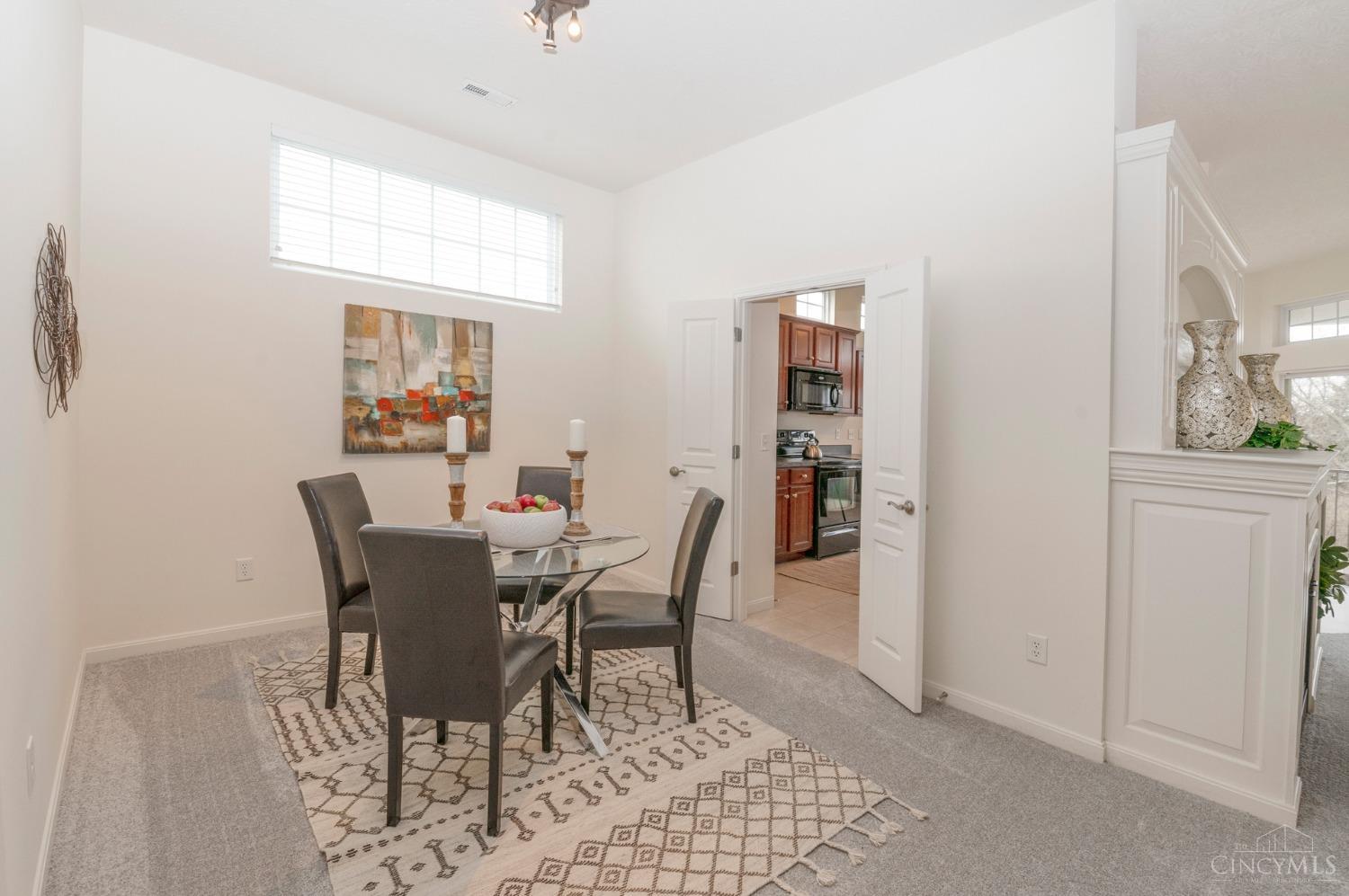 1242 Feather Trail