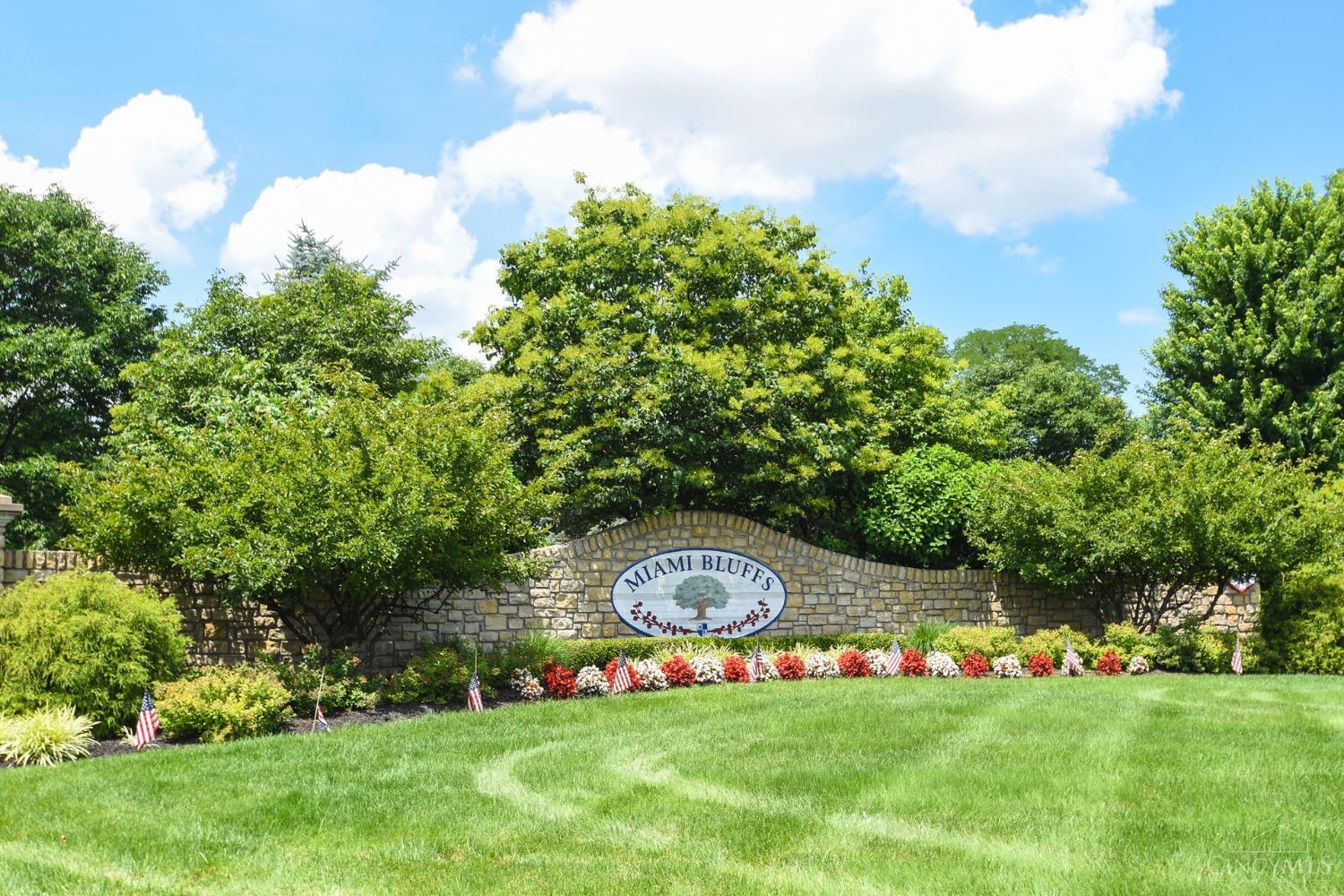 1242 Feather Trail