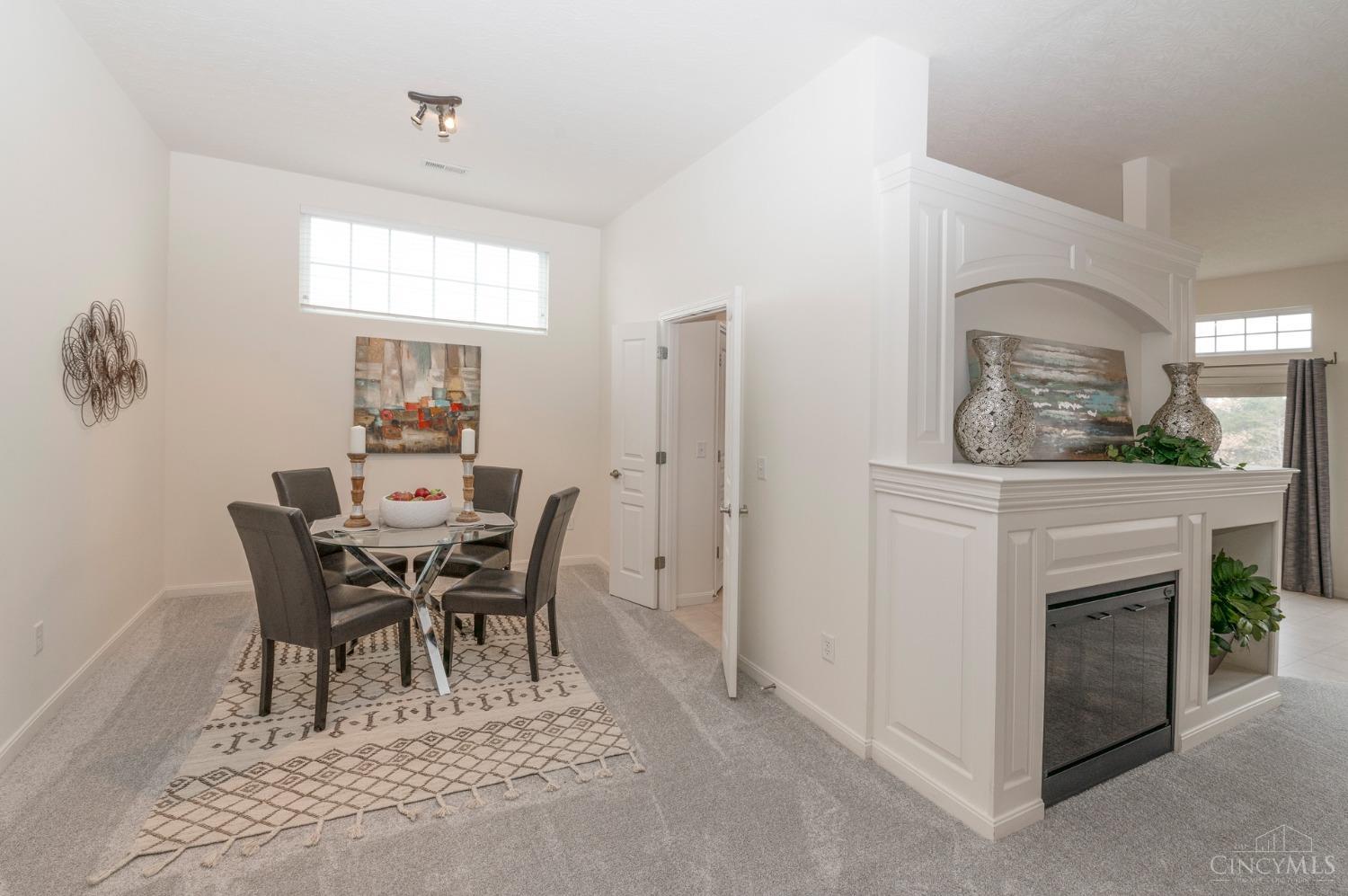 1242 Feather Trail