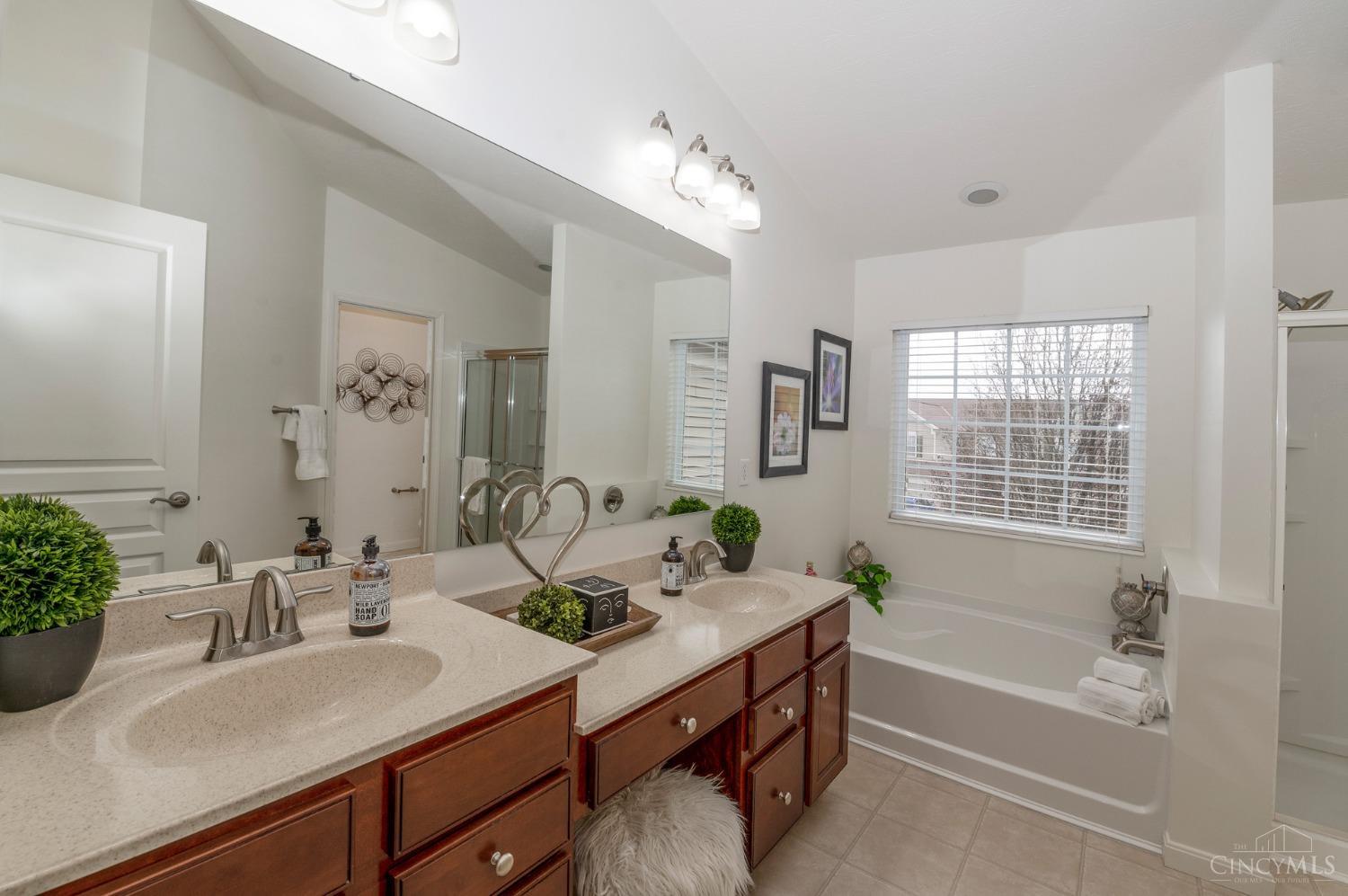 1242 Feather Trail