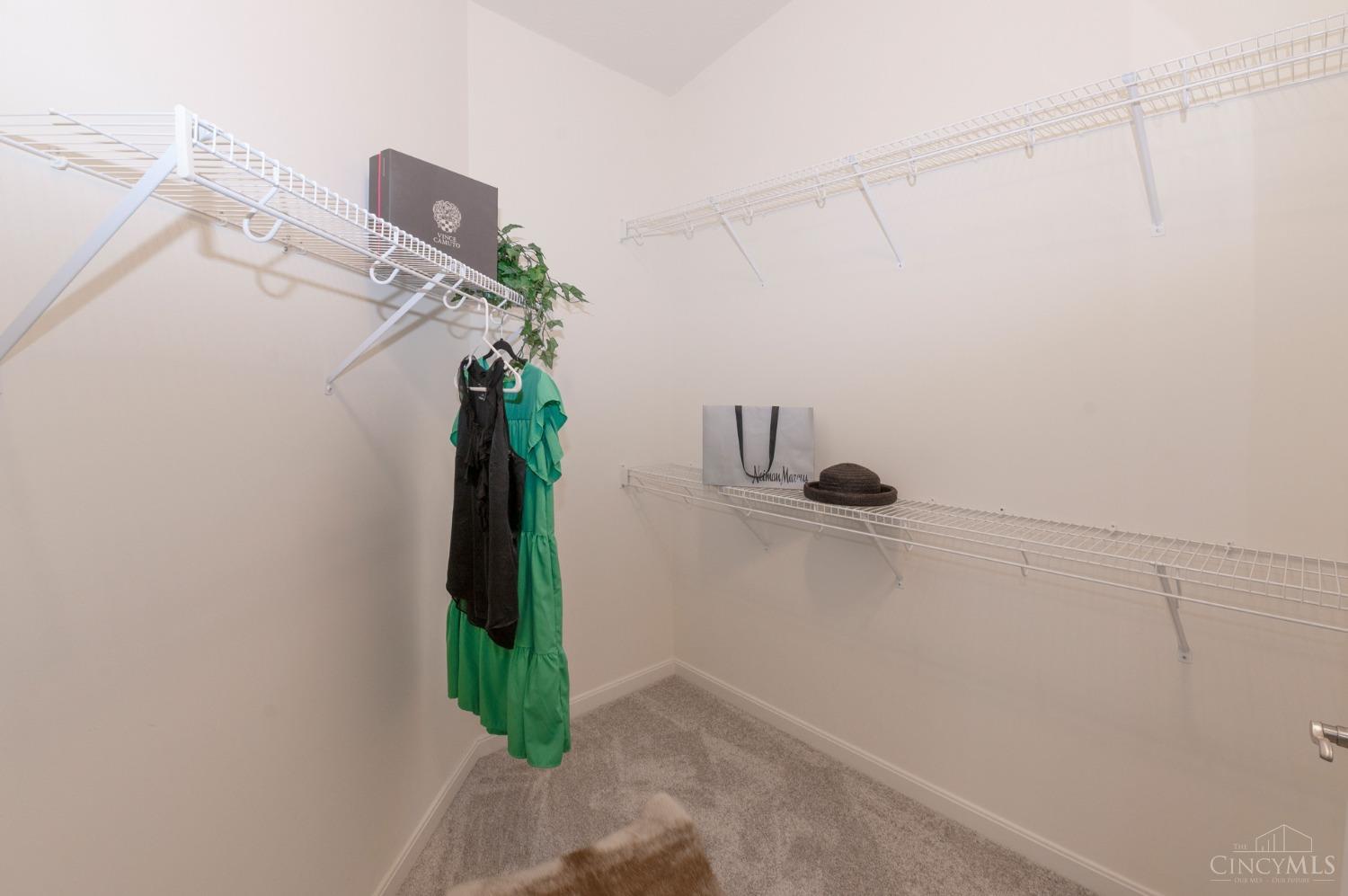 1242 Feather Trail