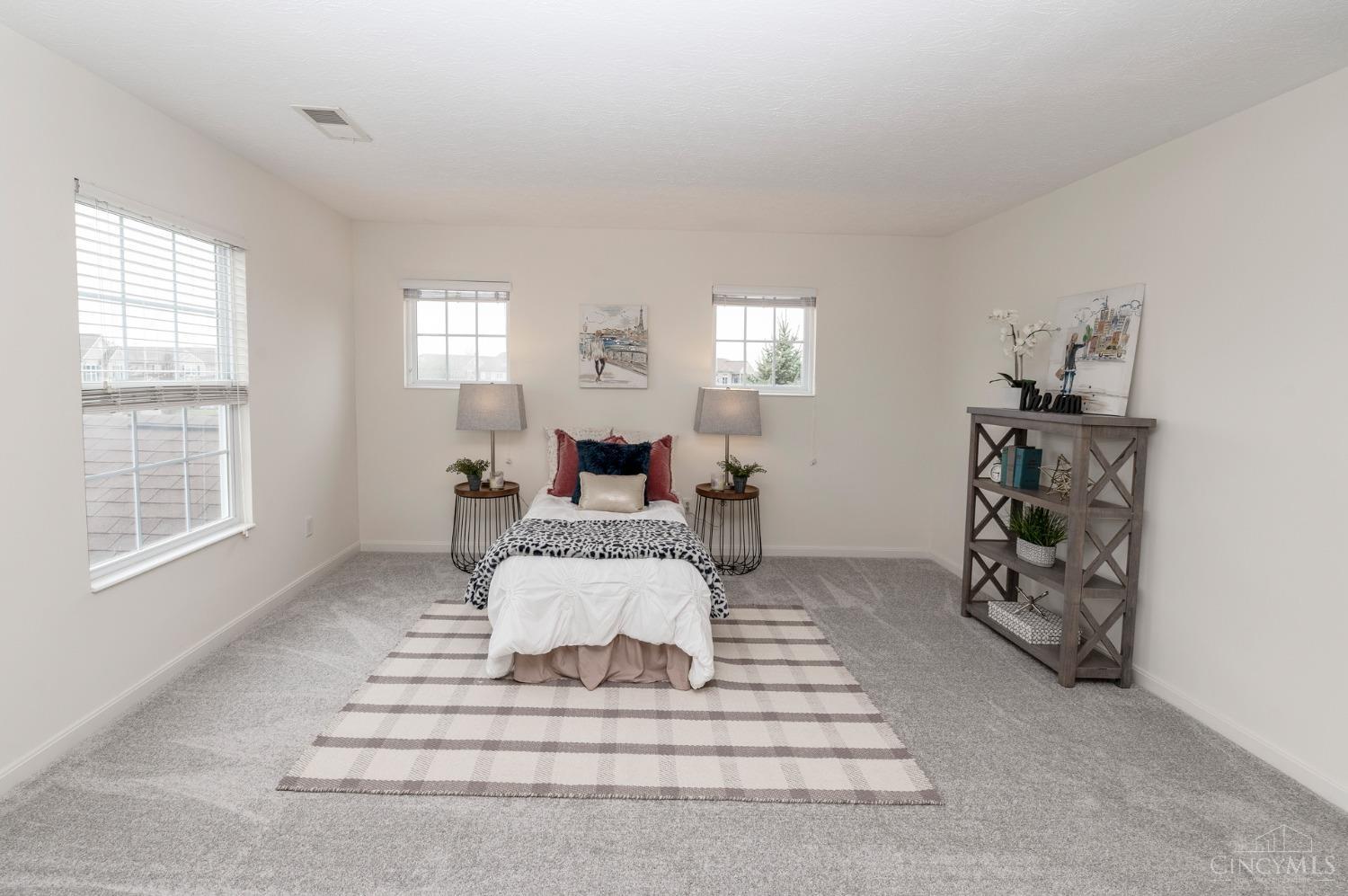 1242 Feather Trail