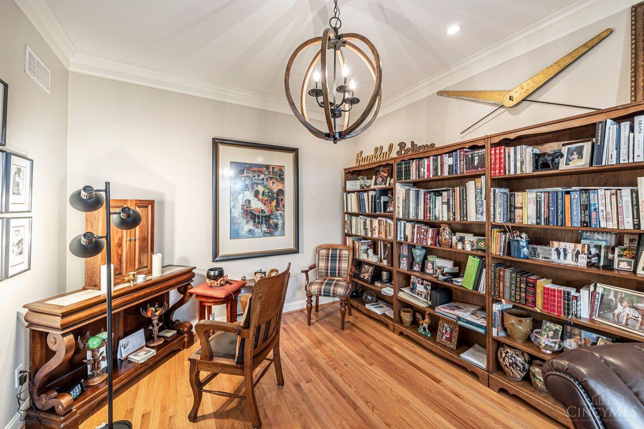 1128 Riverside Drive