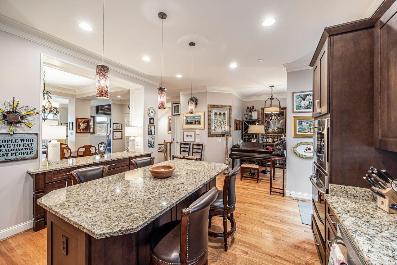 1128 Riverside Drive