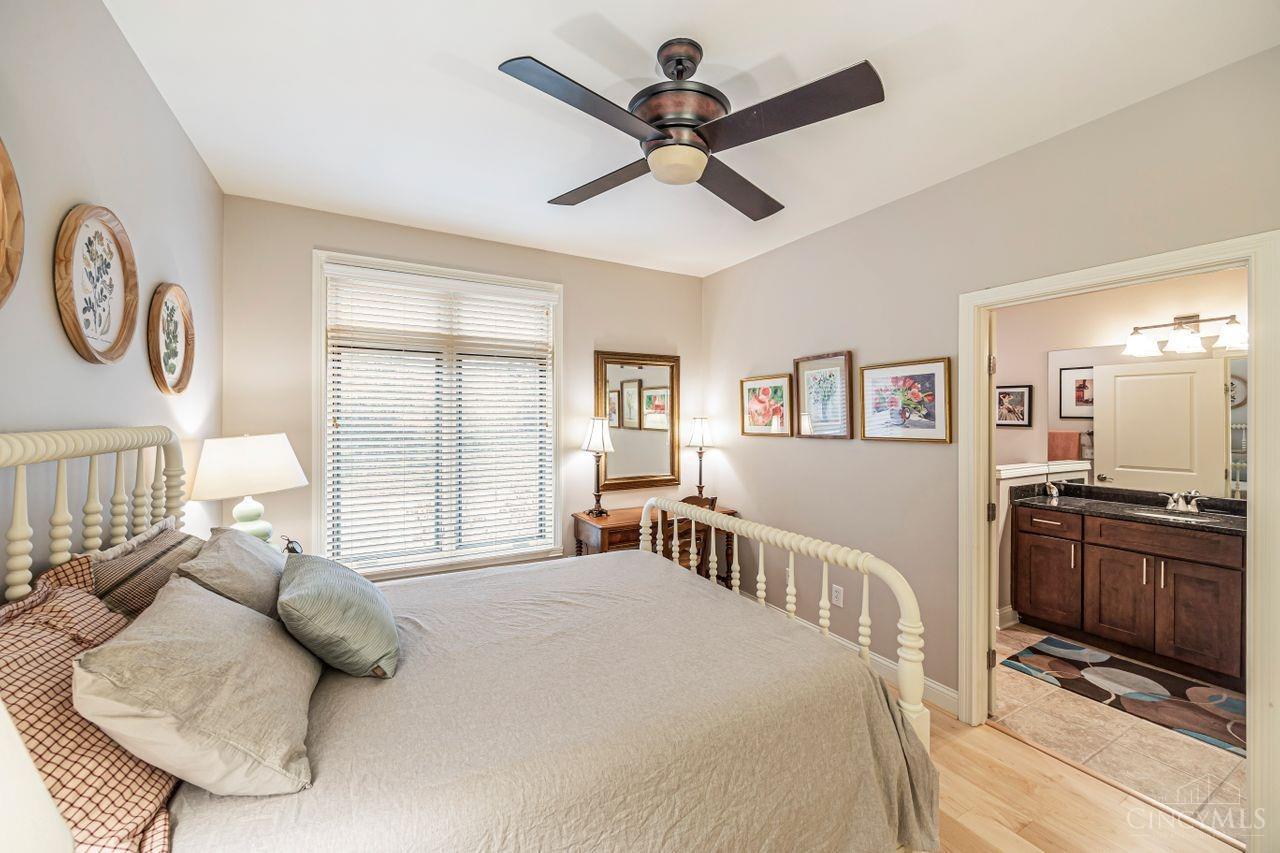 1128 Riverside Drive