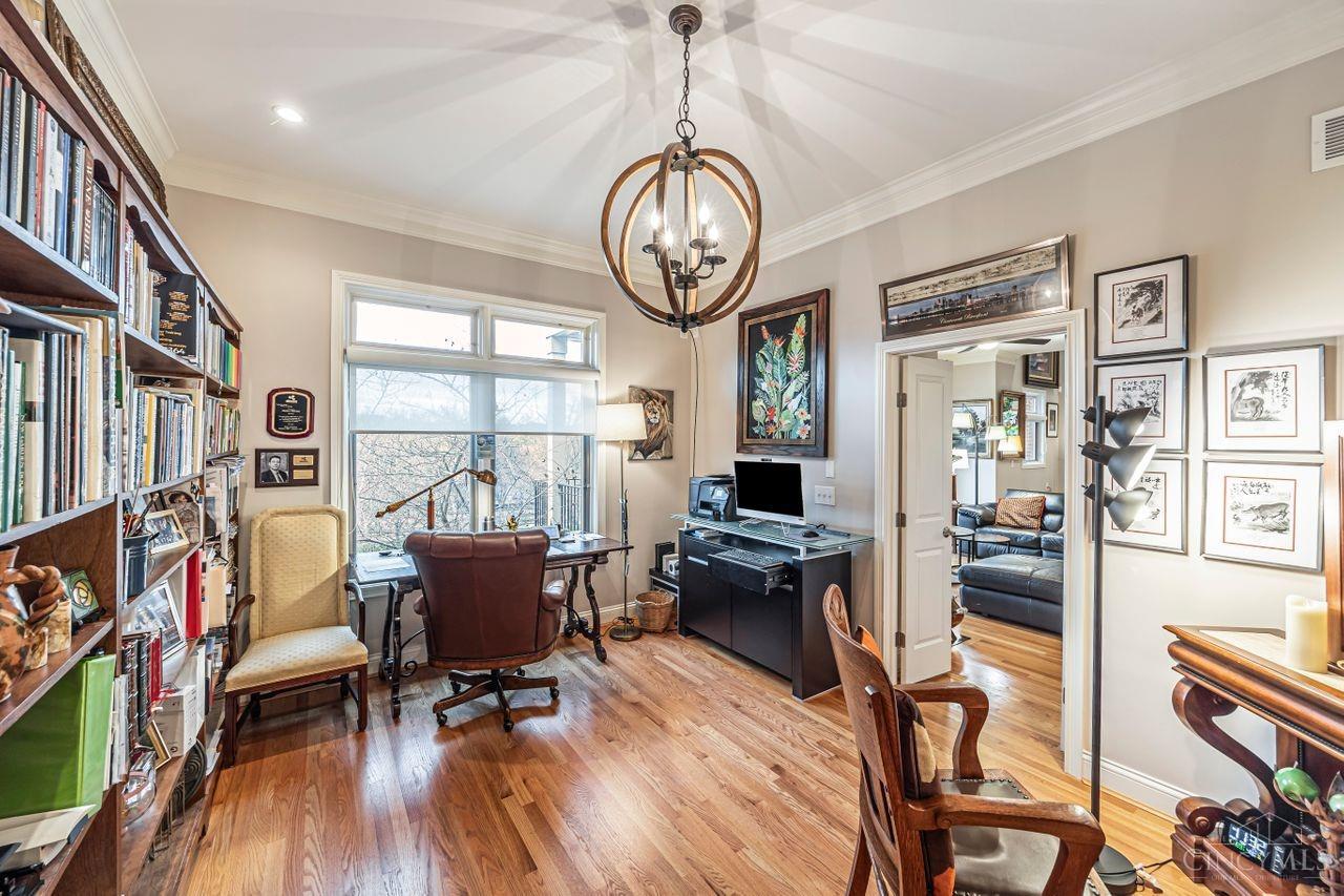 1128 Riverside Drive