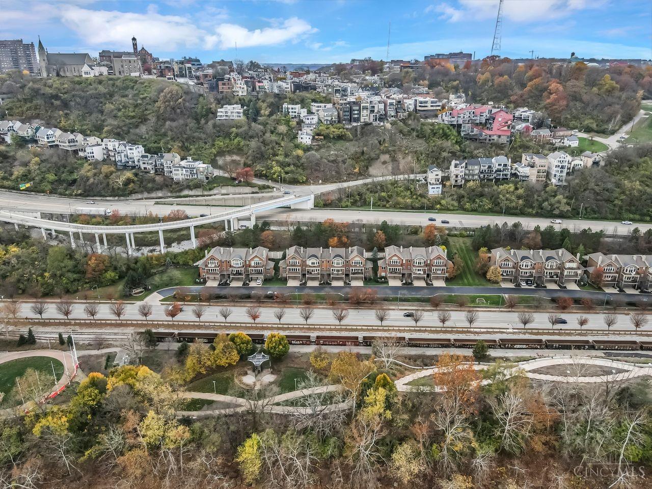 1128 Riverside Drive