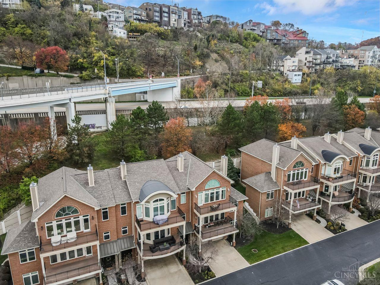 1128 Riverside Drive