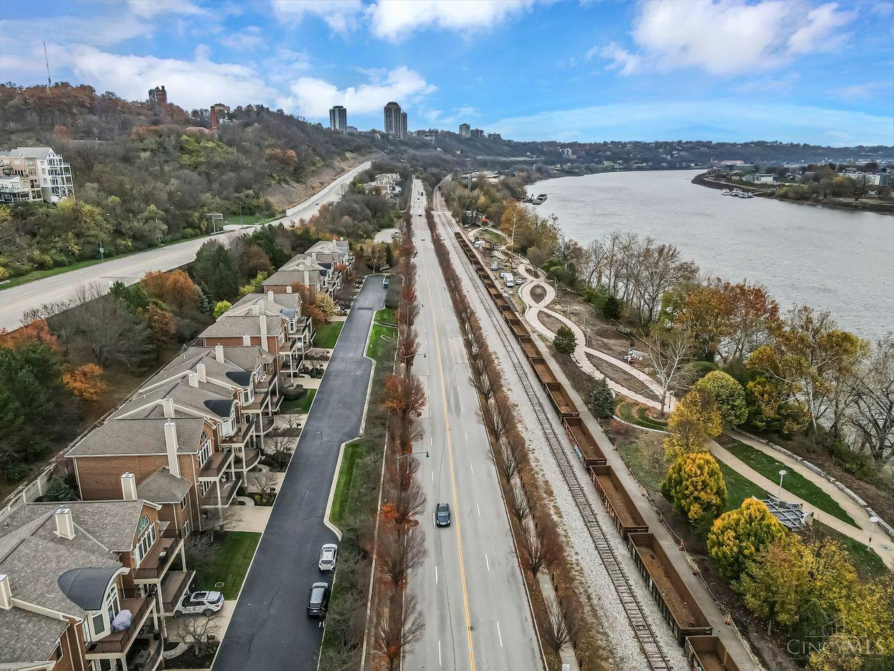 1128 Riverside Drive