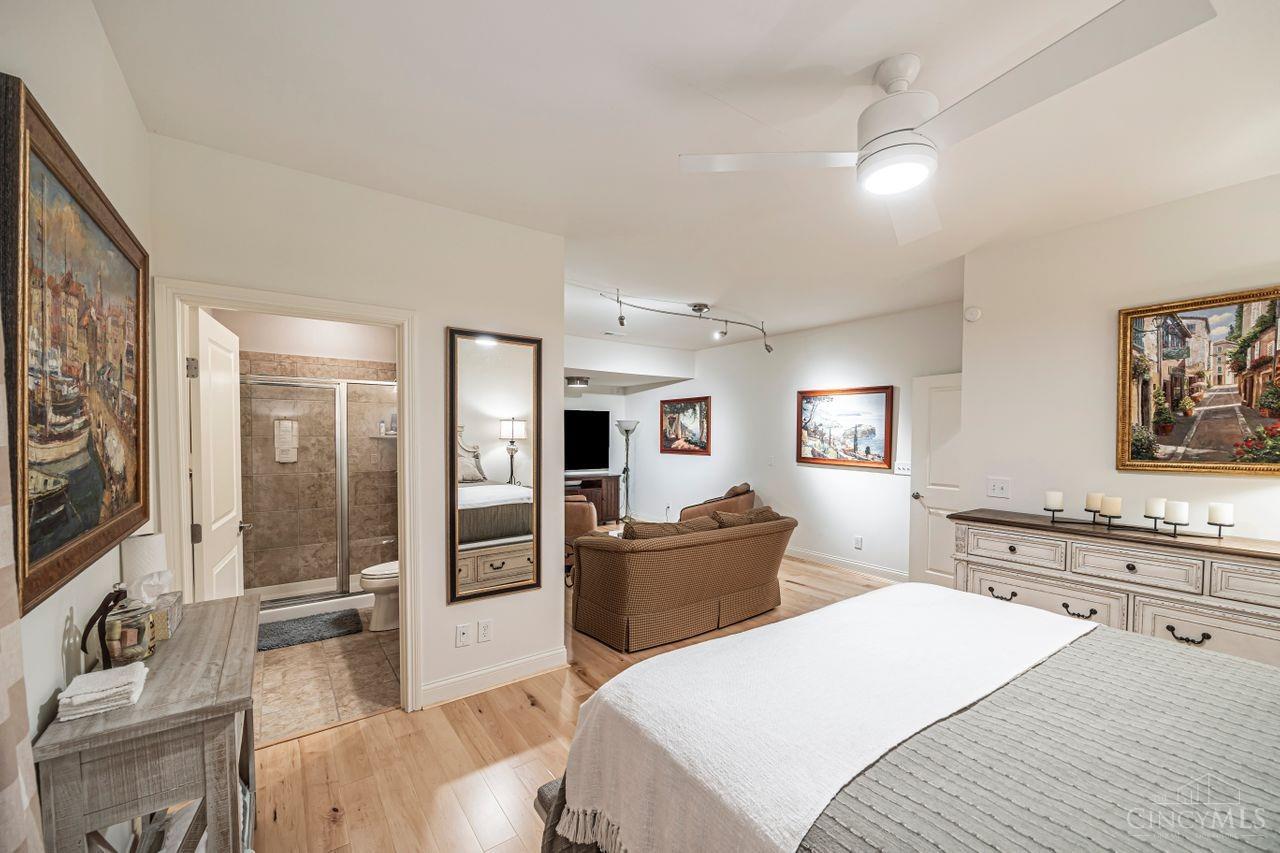 1128 Riverside Drive