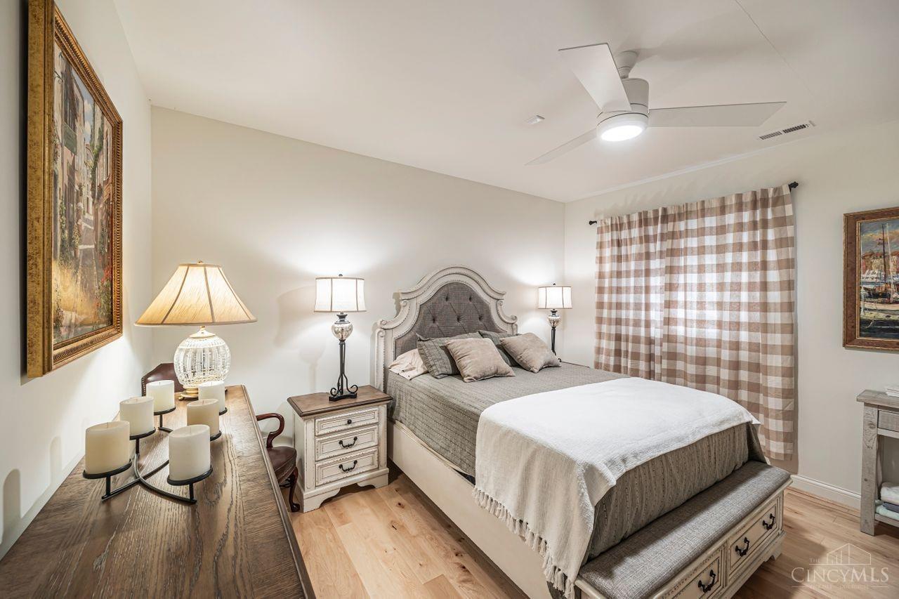 1128 Riverside Drive