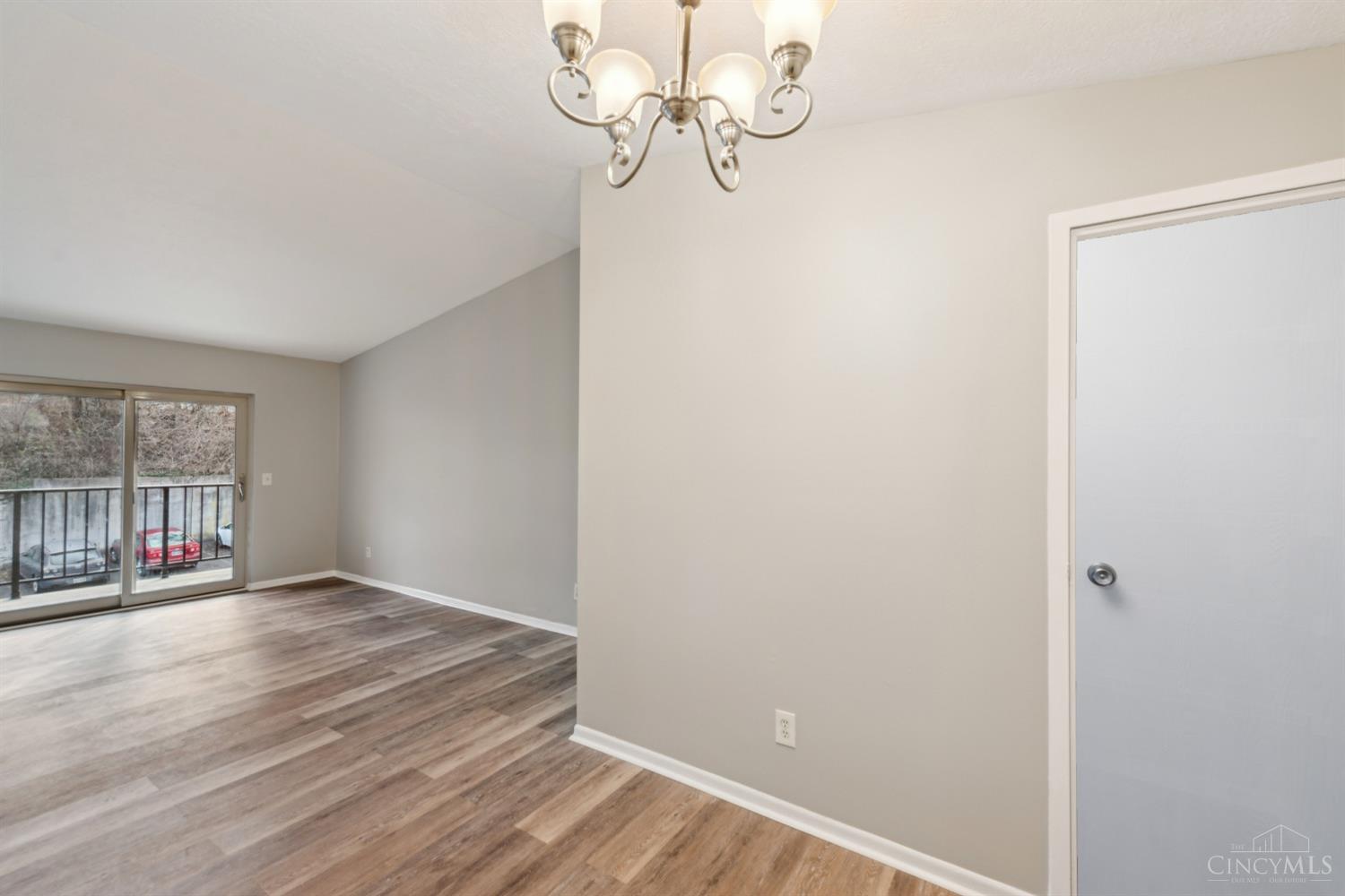 521 W Martin Luther King Drive B28