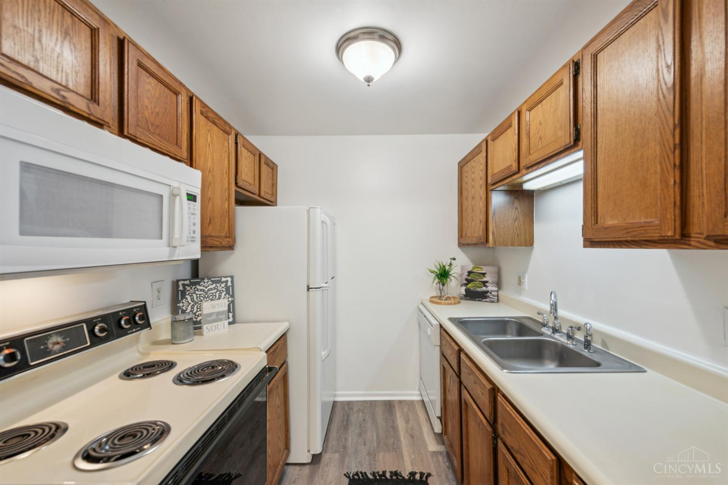 521 W Martin Luther King Drive B28