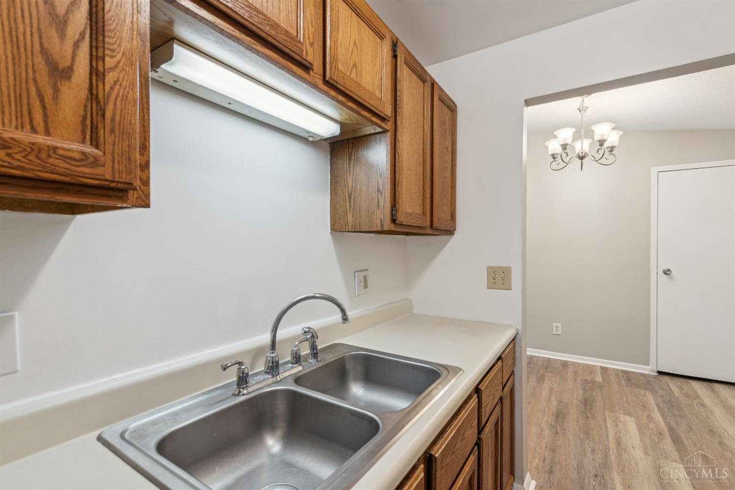 521 W Martin Luther King Drive B28