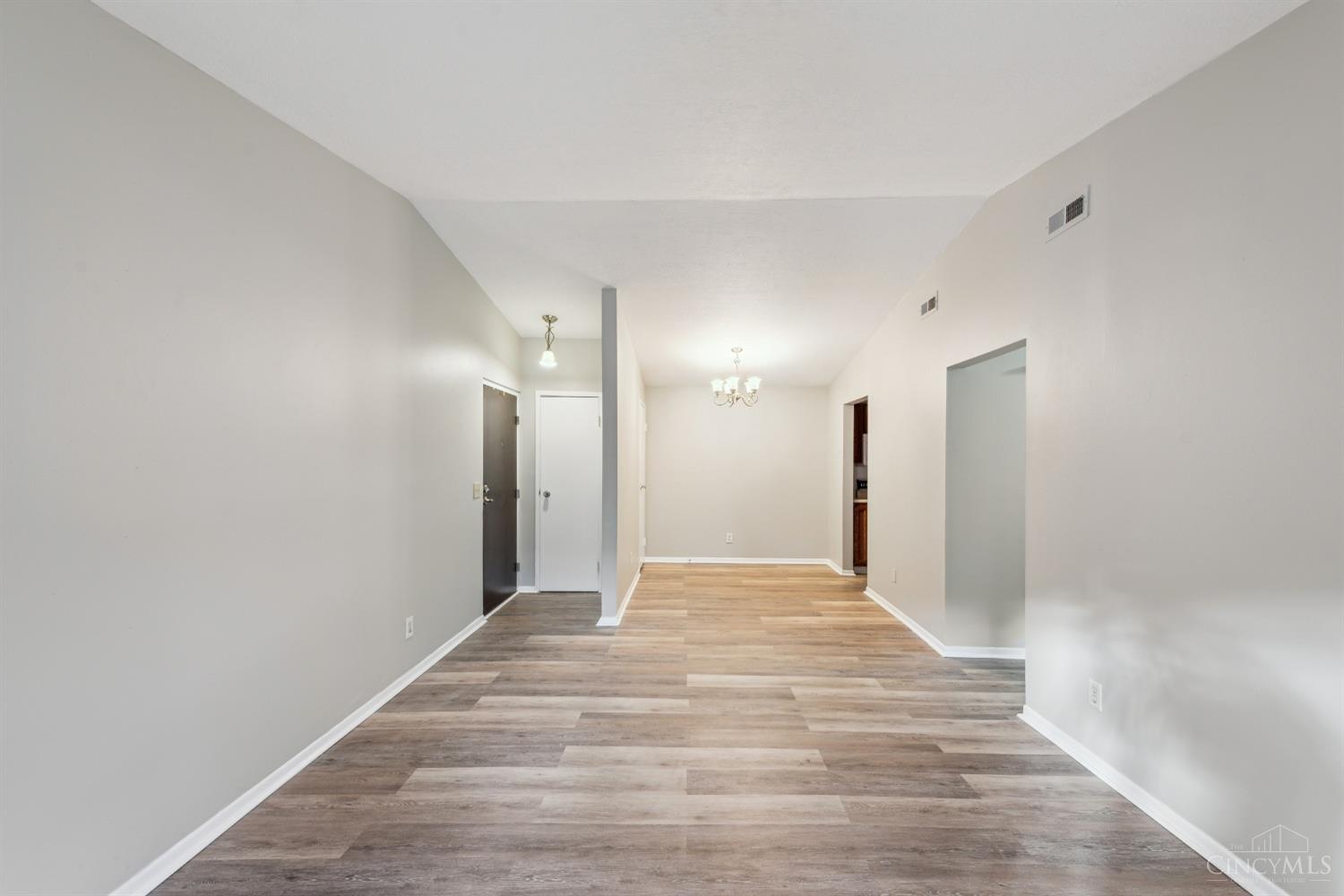 521 W Martin Luther King Drive B28