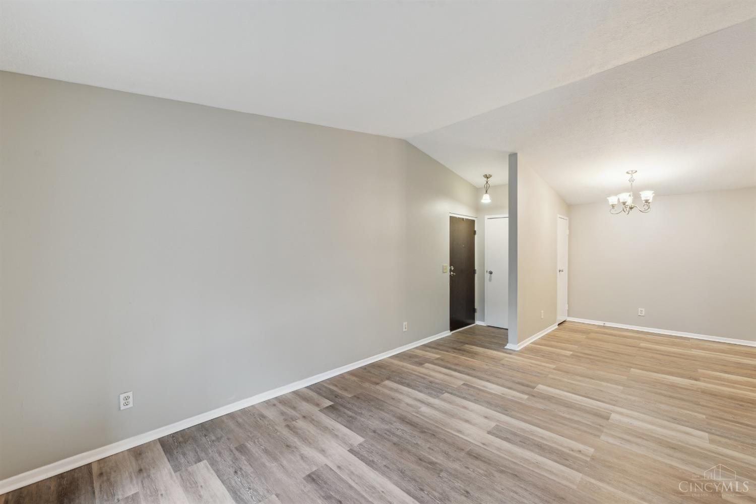 521 W Martin Luther King Drive B28