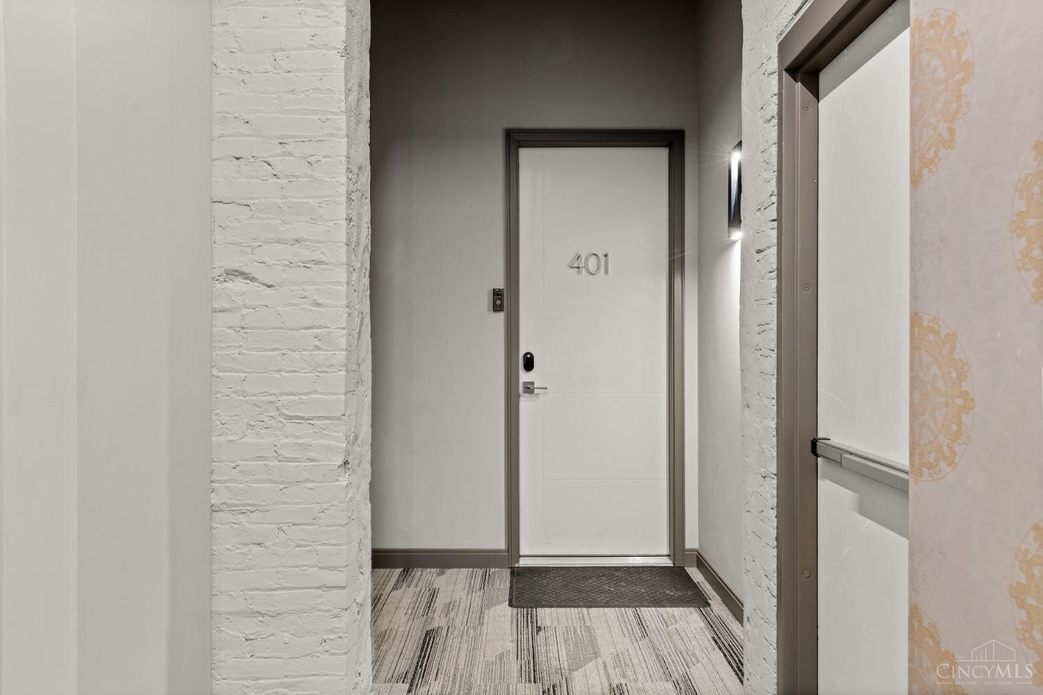 813 Broadway Street 401