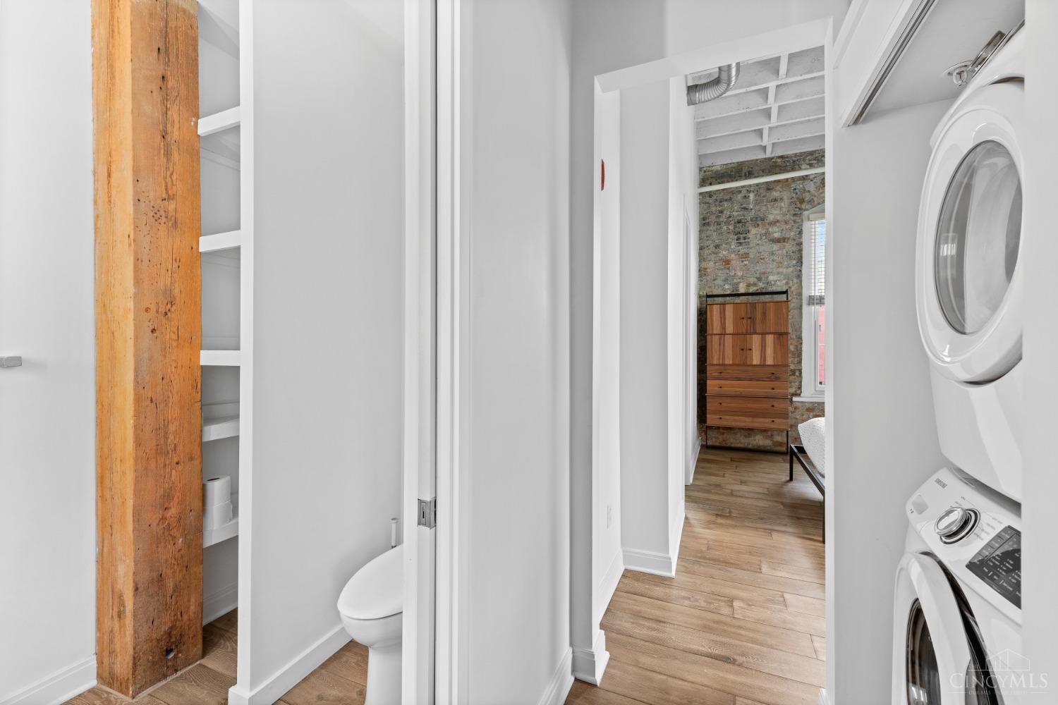 813 Broadway Street 401