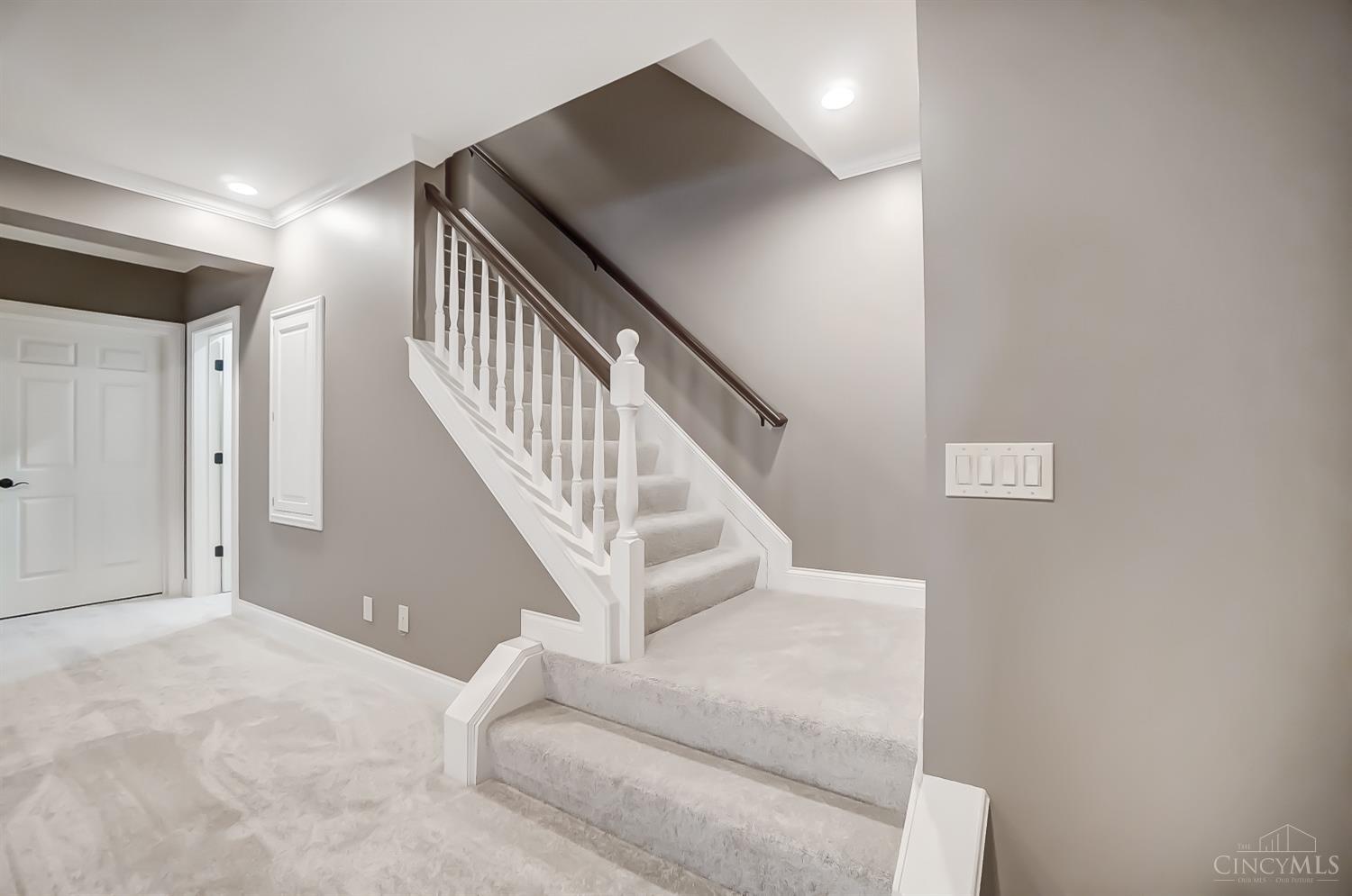 8780 Old Road