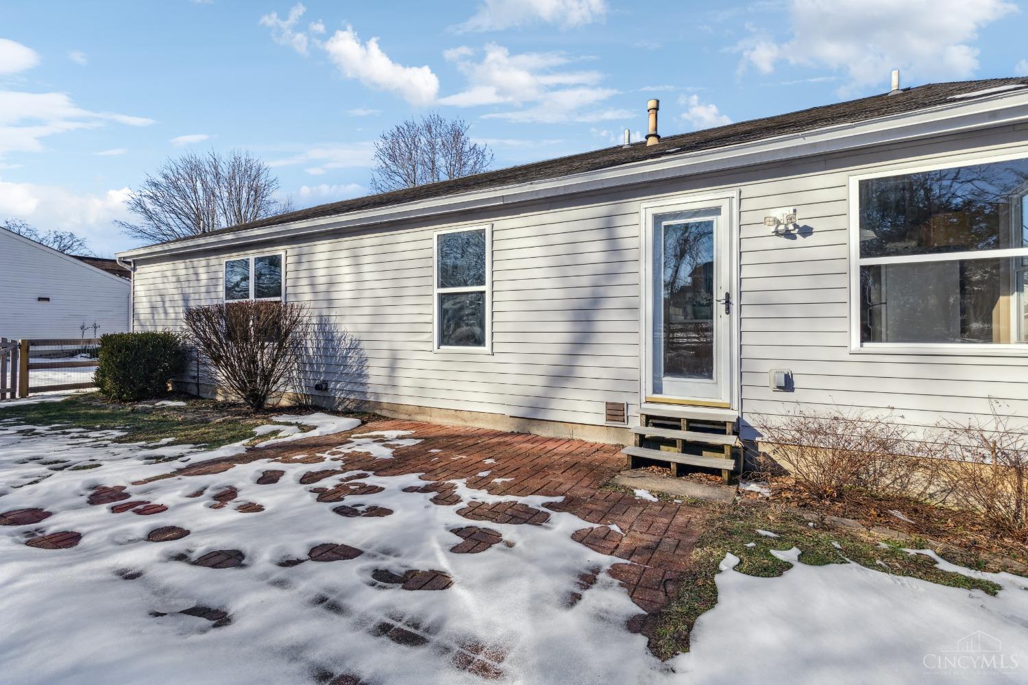 4574 Schoolhouse Road