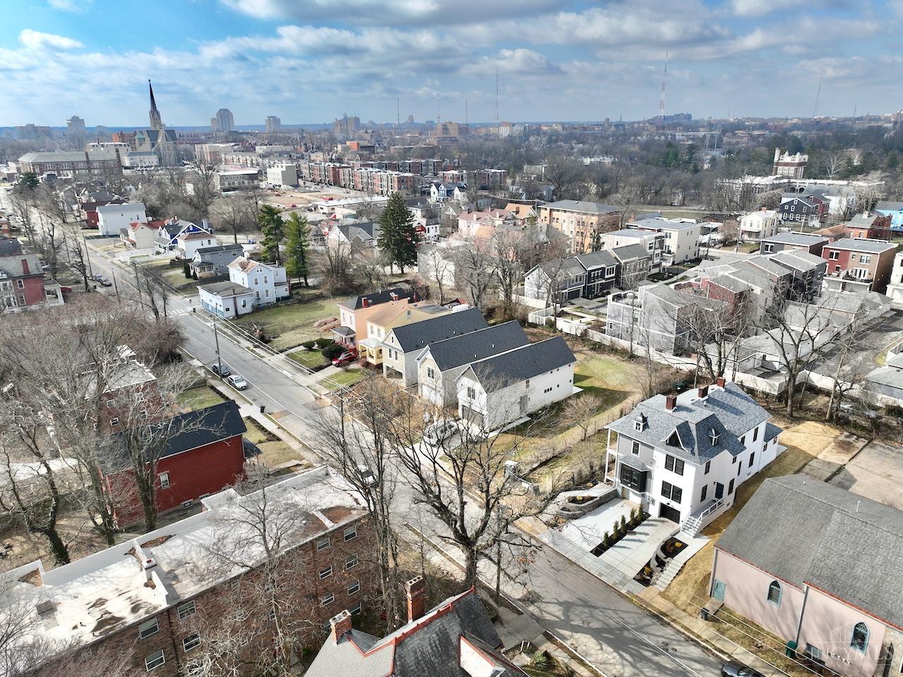 3131 Hackberry Street