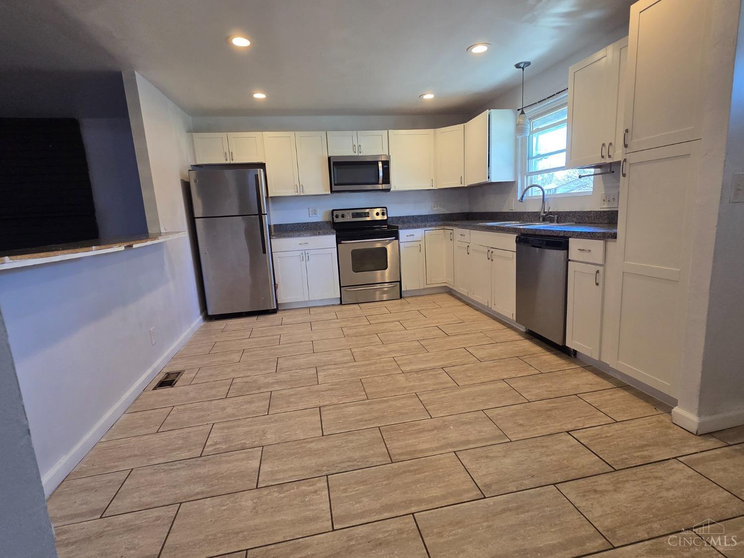 11420 Farmington Road