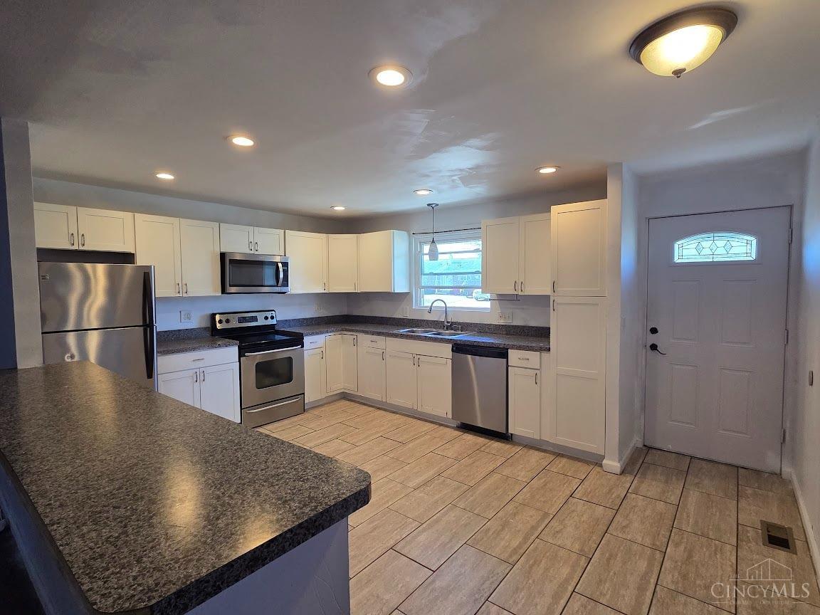 11420 Farmington Road