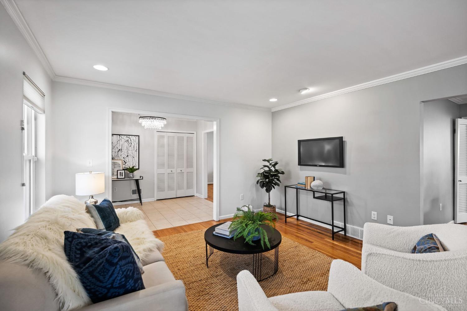 1007 Grandin Ridge Drive