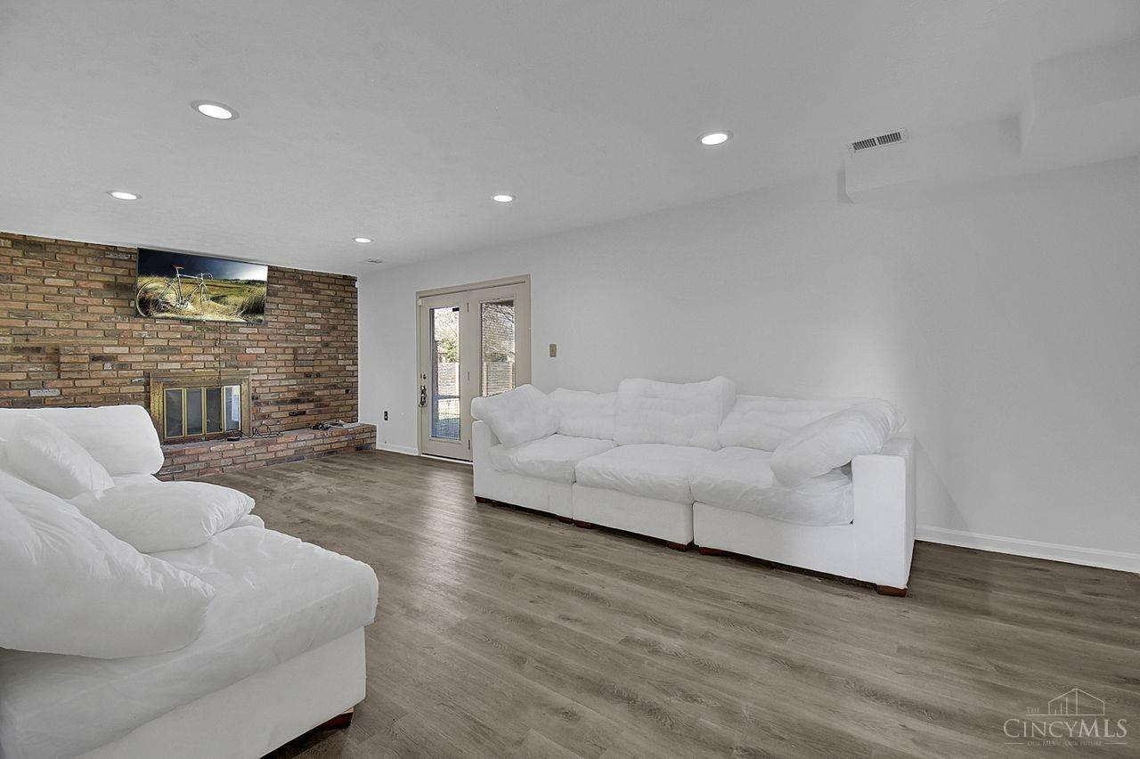 7476 Jean Drive