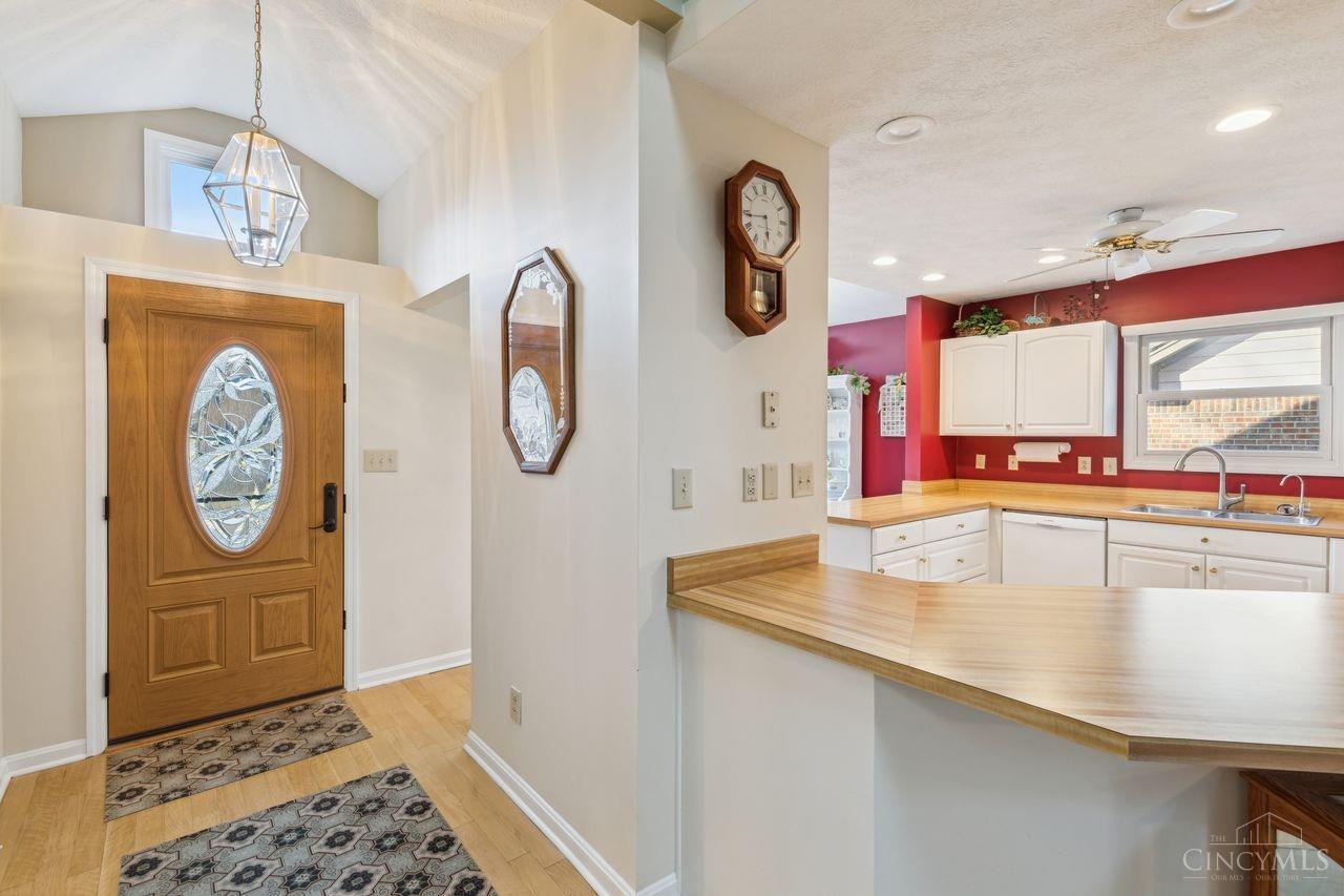 12 Hathaway Commons Drive