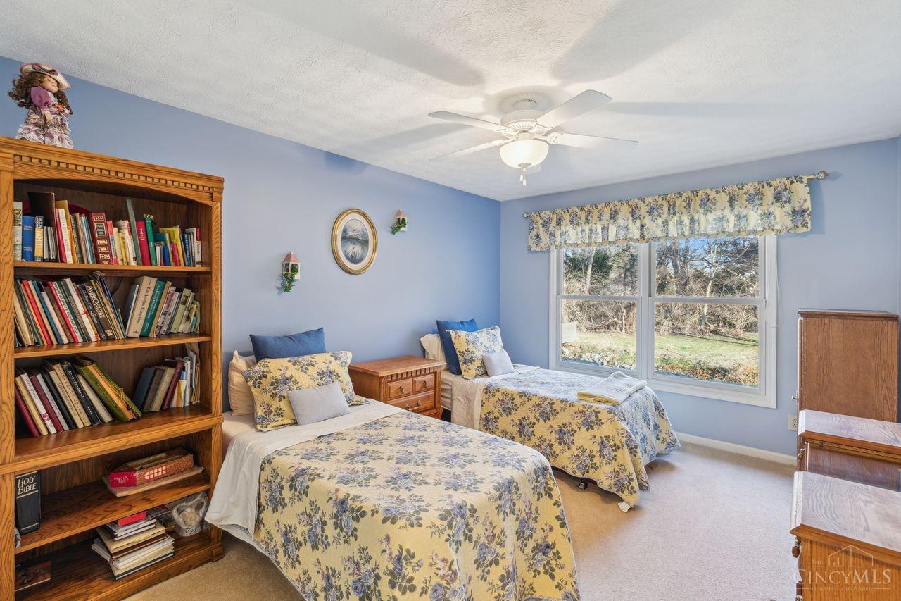 12 Hathaway Commons Drive