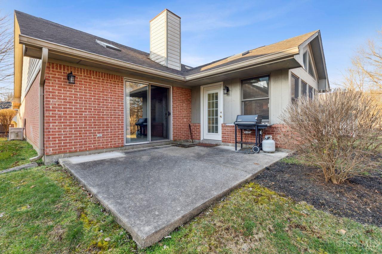12 Hathaway Commons Drive