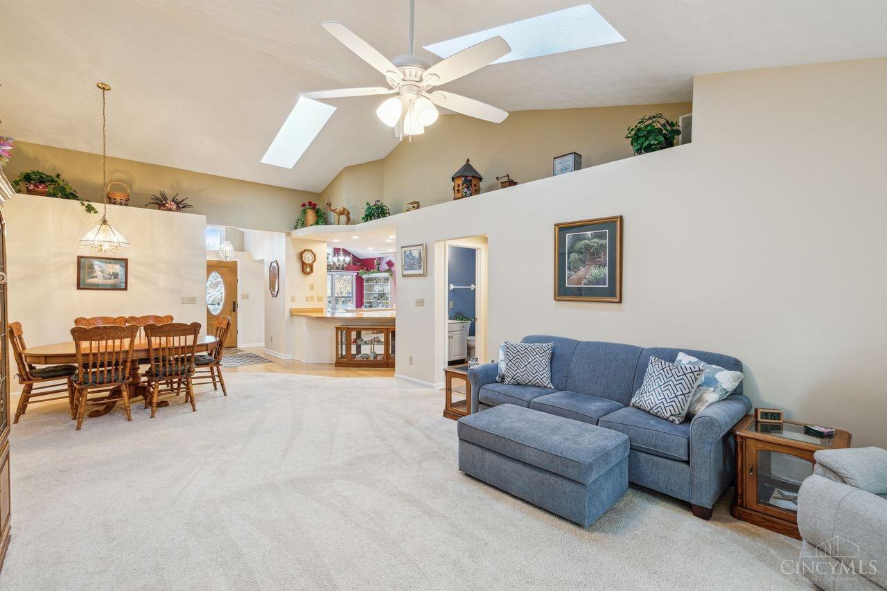 12 Hathaway Commons Drive