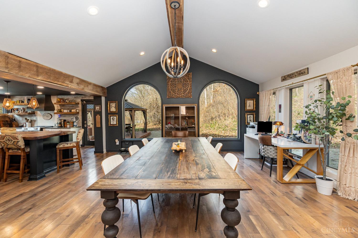 1284 E County Road 200 N