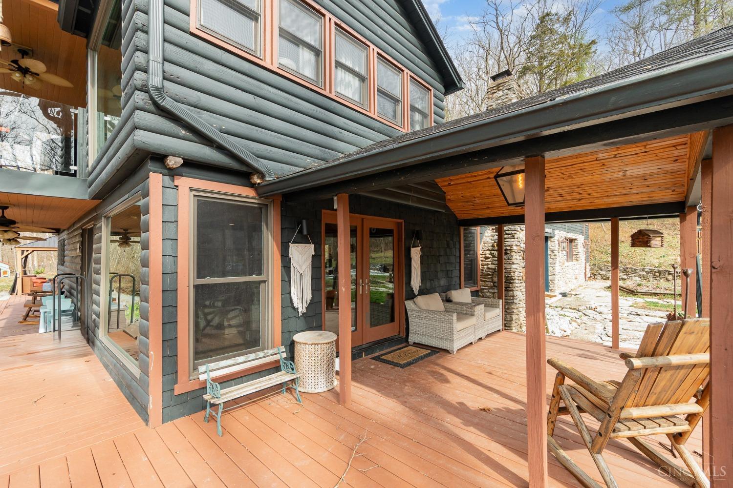 1284 E County Road 200 N