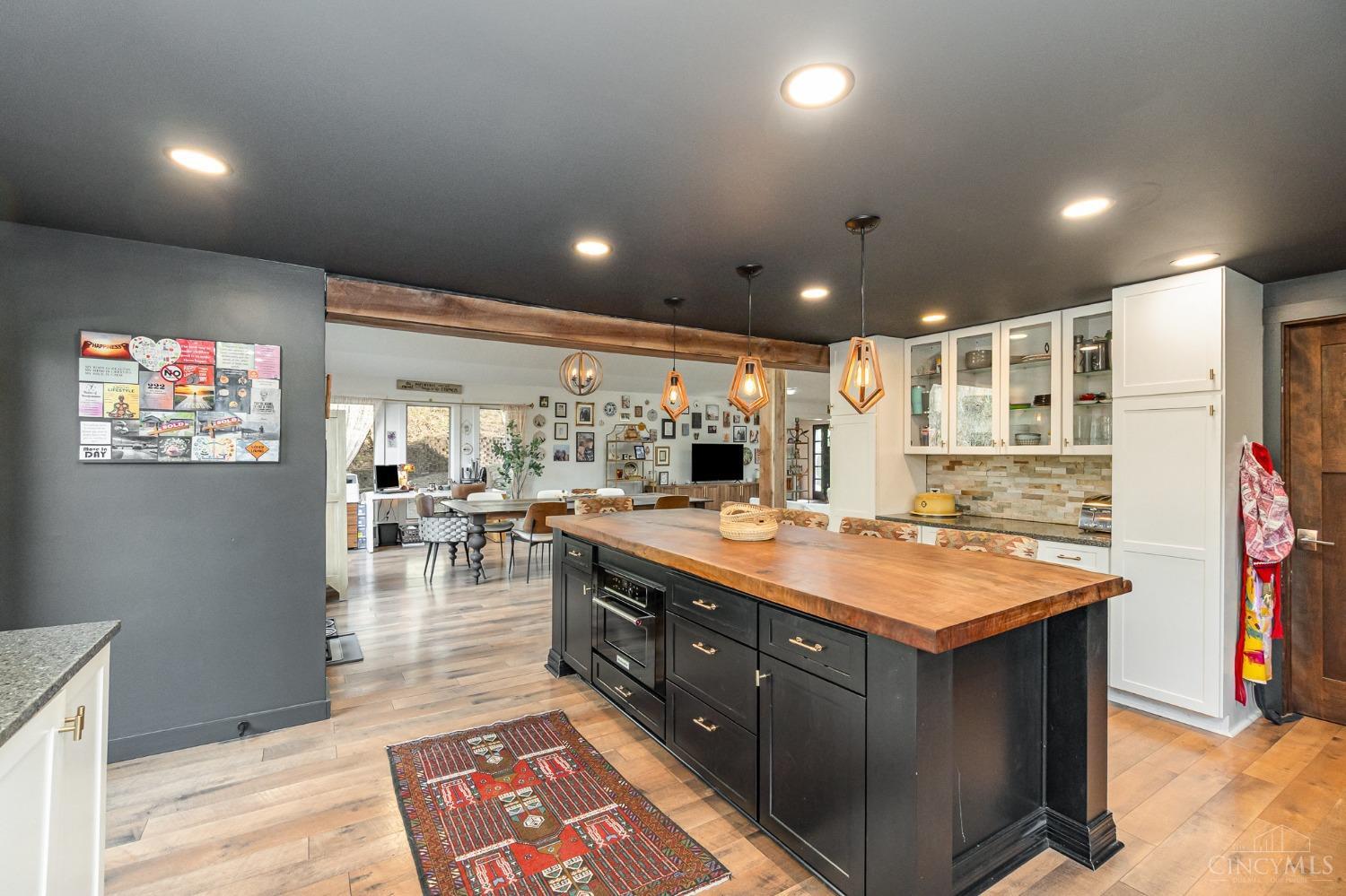 1284 E County Road 200 N