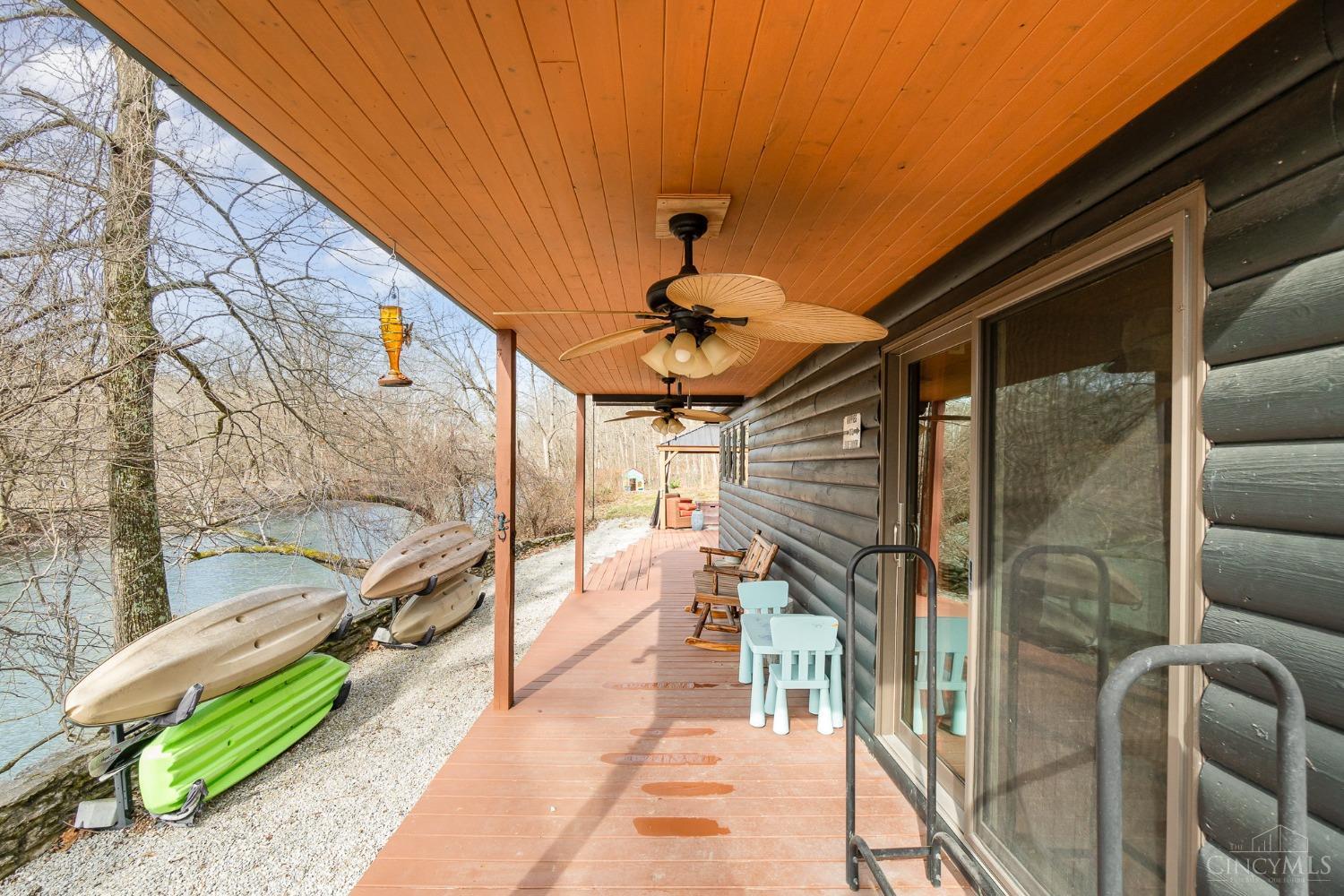 1284 E County Road 200 N