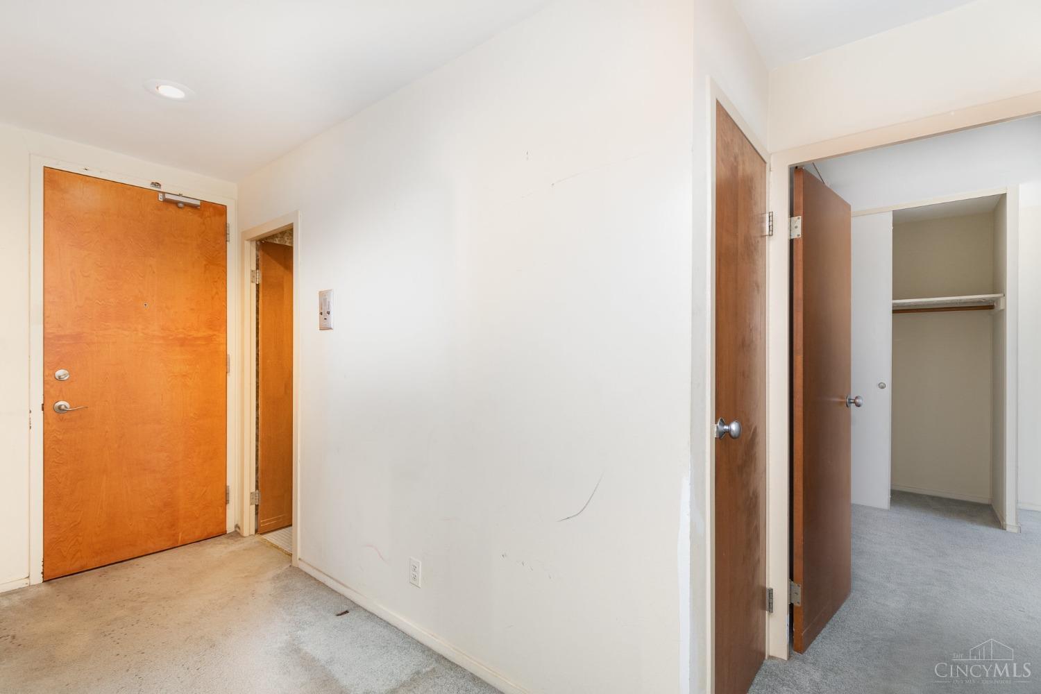 810 Matson Place 703