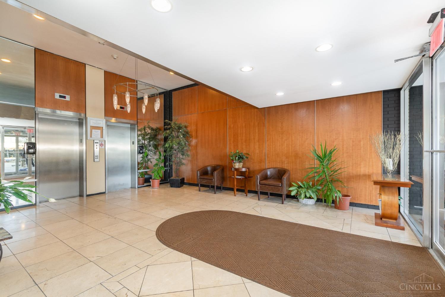 810 Matson Place 703