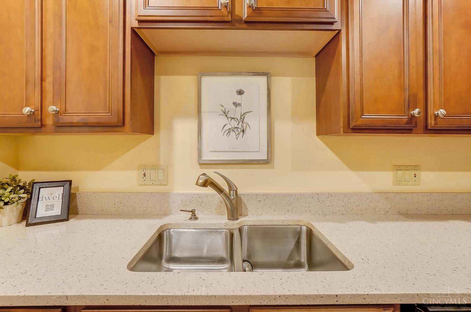 3646 Ashworth Drive 405
