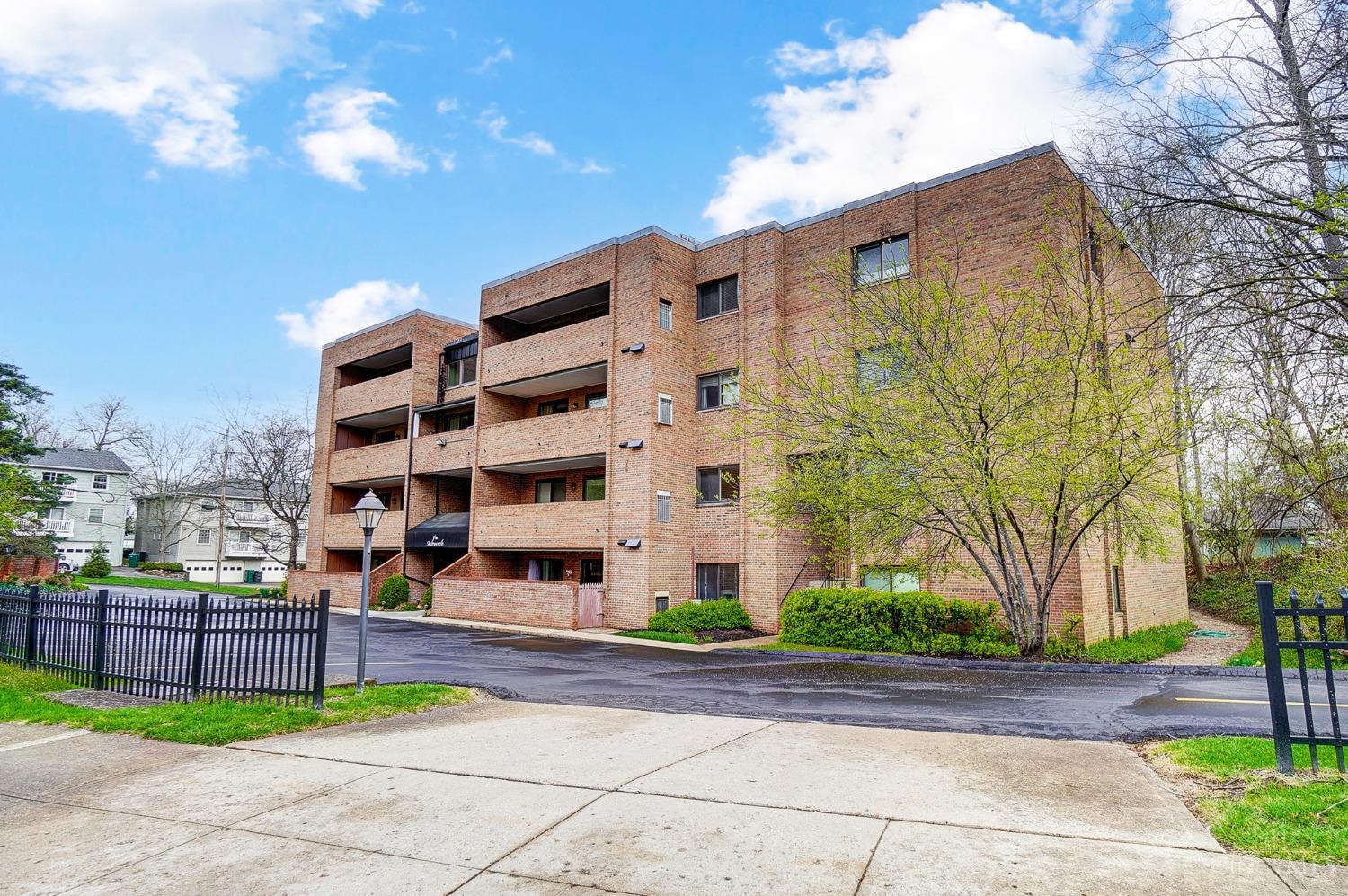 3646 Ashworth Drive 405